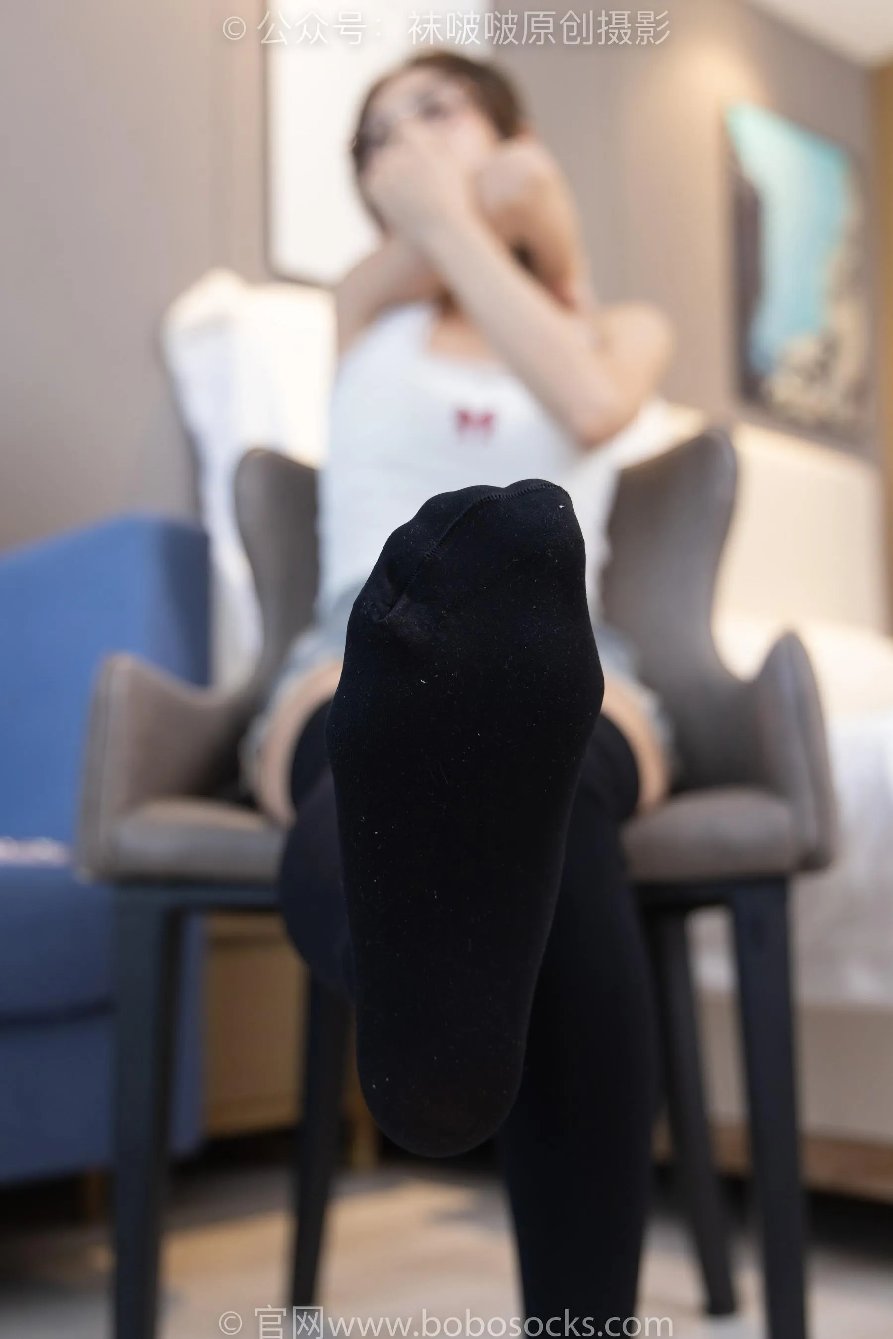 [BoBoSocks袜啵啵]NO.204 小沫-高跟鞋、贝壳头板鞋、白丝大腿袜、黑丝大腿袜[23] [57P]插图2